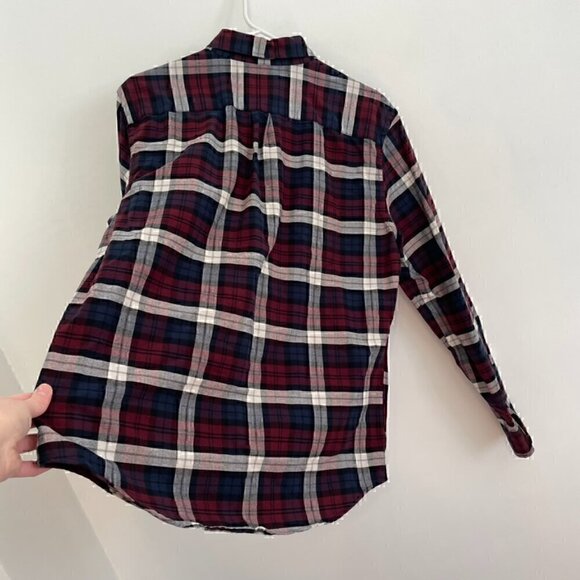 AMERICAN EAGLE Mens Classic Fit Burgundy Red Navy Plaid Long Sleeve Button Down - Picture 13 of 13